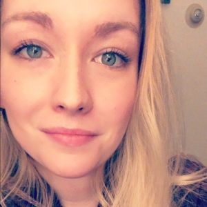 Meet your Posher, Stacy